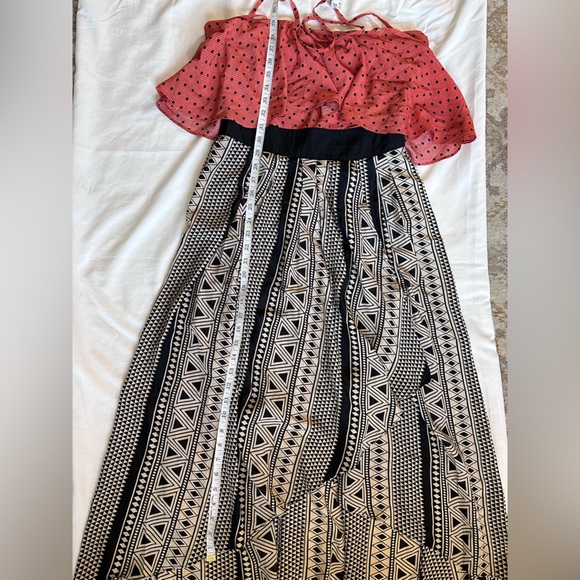 High-low midi dress - Picture 2 of 9